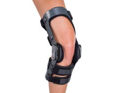 donjoy-ski-armor-protective-knee-brace