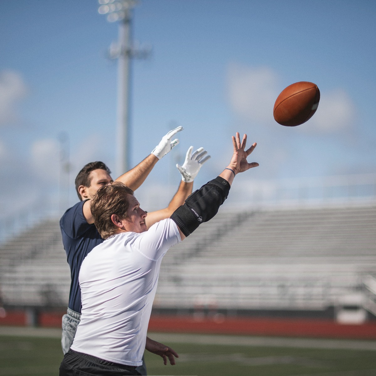 DonJoy Bionic Elbow Brace II | Joint Stabilization