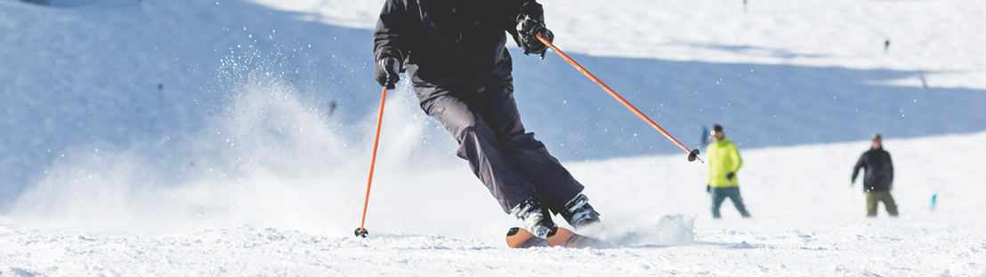 best knee brace for skiing